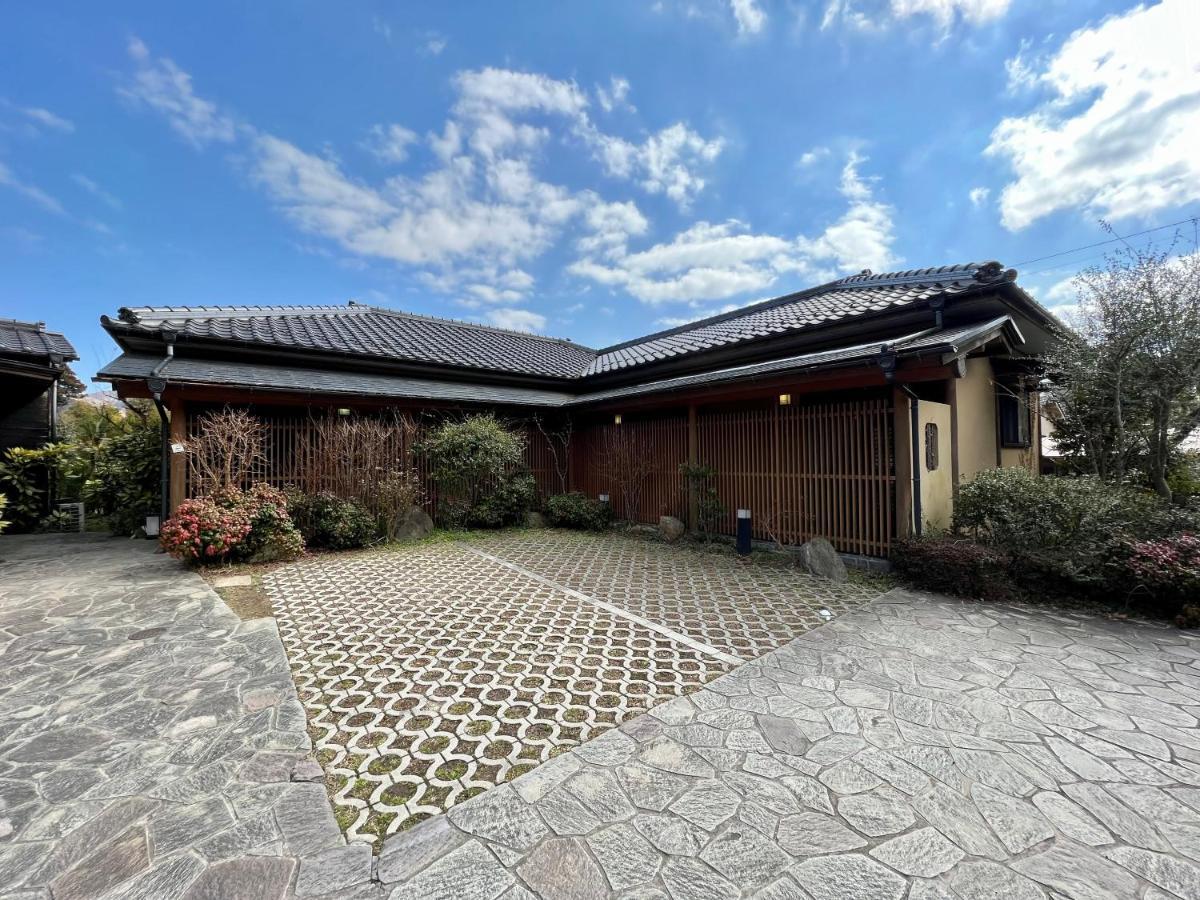 Ryokan Yamanami Yufu Buitenkant foto