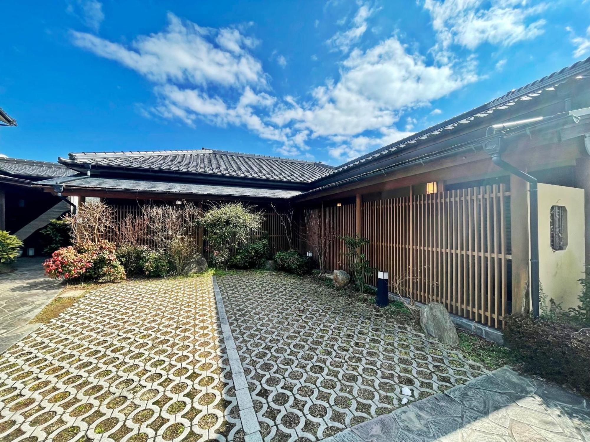 Ryokan Yamanami Yufu Buitenkant foto