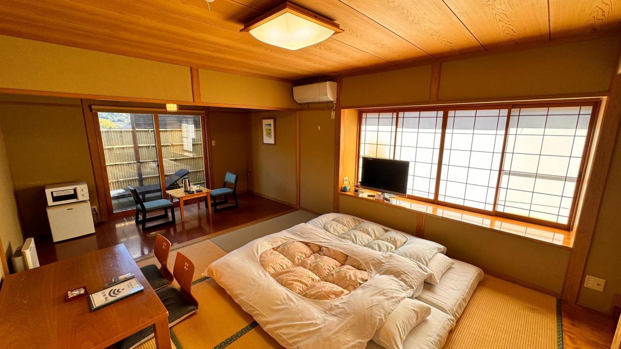 Ryokan Yamanami Yufu Buitenkant foto